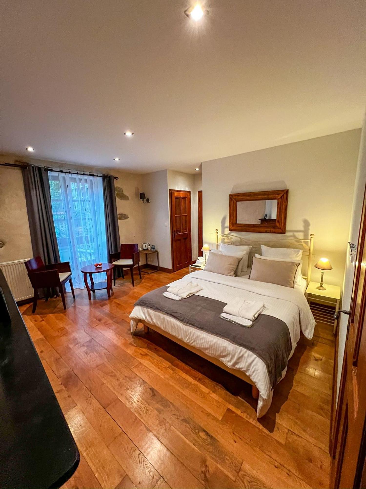 ミルポワ Sci Les Remparts De Mirepoix Bed & Breakfast エクステリア 写真