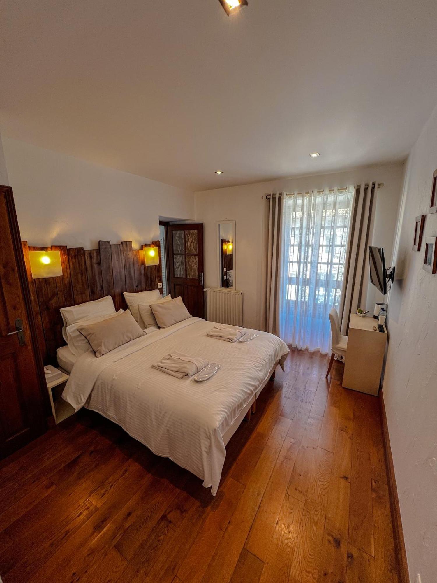 ミルポワ Sci Les Remparts De Mirepoix Bed & Breakfast エクステリア 写真